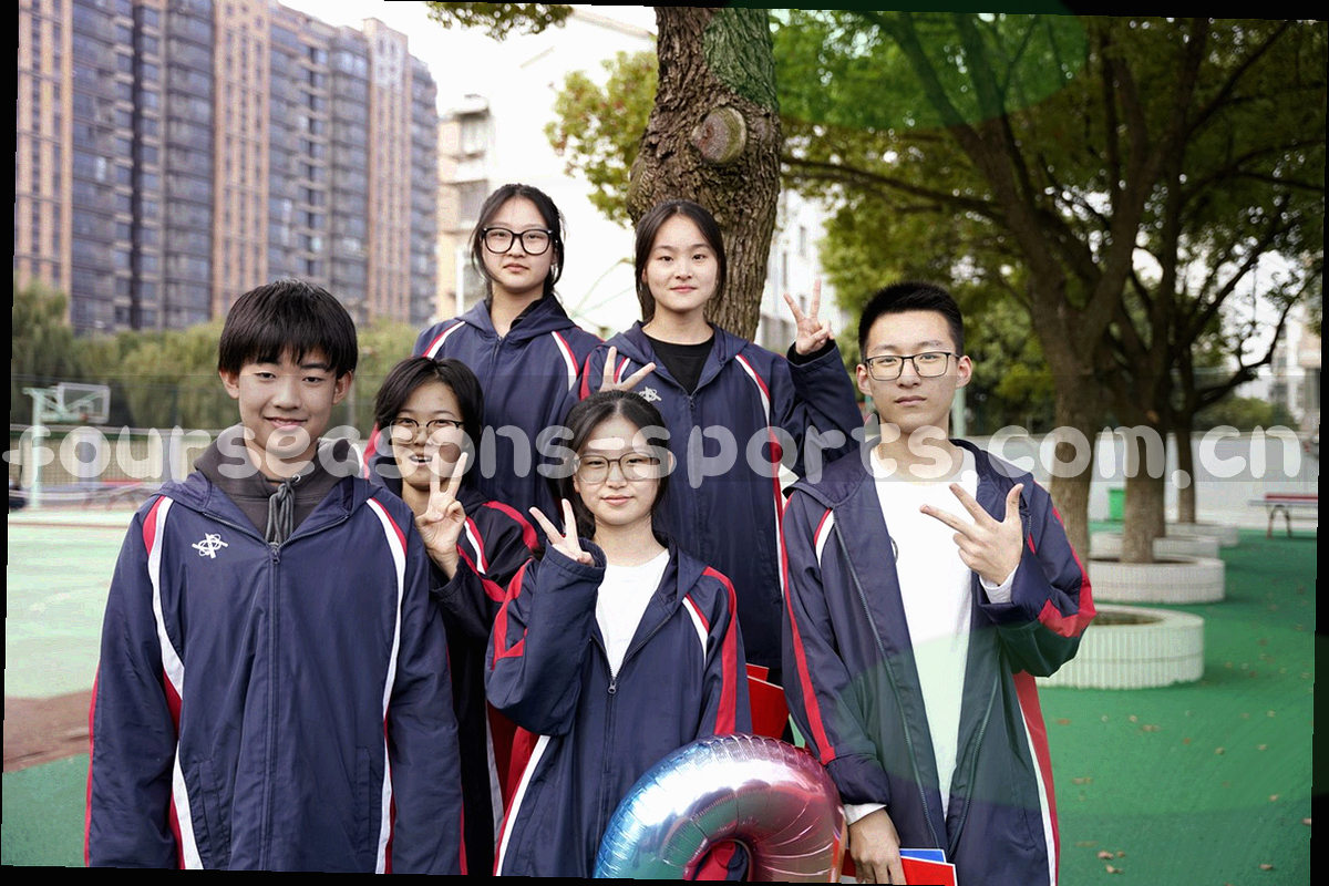 控球率趋势折线抽象图，两条曲线在半场处有清晰分界